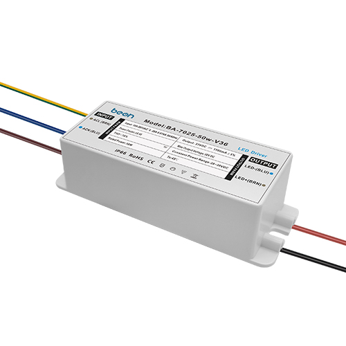 7025 Seires Led Driver 50w 1500mA
